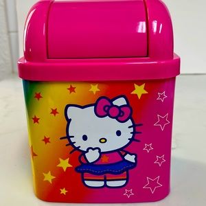 NWT Hello Kitty Sanrio Tin Trash Can